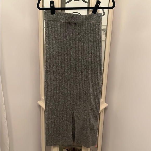 NWT Knit Grey Midi Skirt - Picture 3 of 3